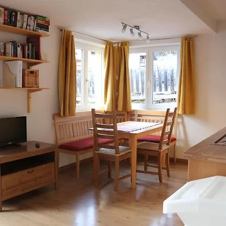 Ferienwohnung Haus Aperies Pettneu am Arlberg Exterior foto